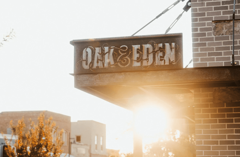 Aledo: Best American Made Whiskey – Oak and Eden.